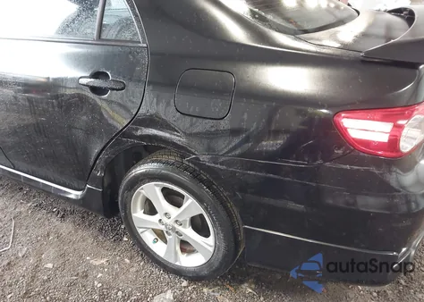 2011 Toyota Corolla S z USA, uszkodzony, nr VIN 2T1BU4EE9BC659213